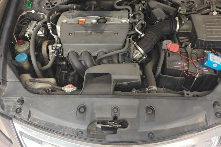 Used Honda Accord 2011 2.4L EX Engine Bay