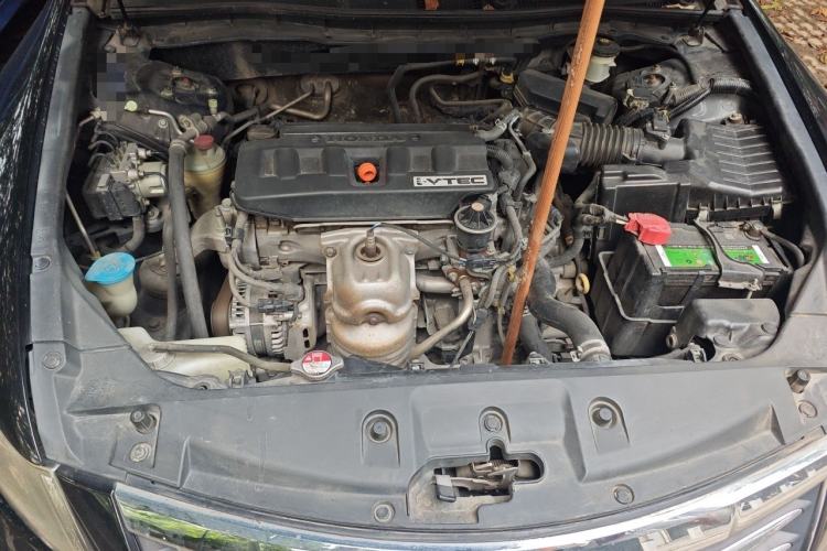 Used Honda Accord 2011 2.0L EX Engine Bay