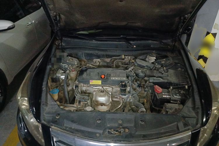 Used Honda Accord 2011 2.0L EX Engine Bay