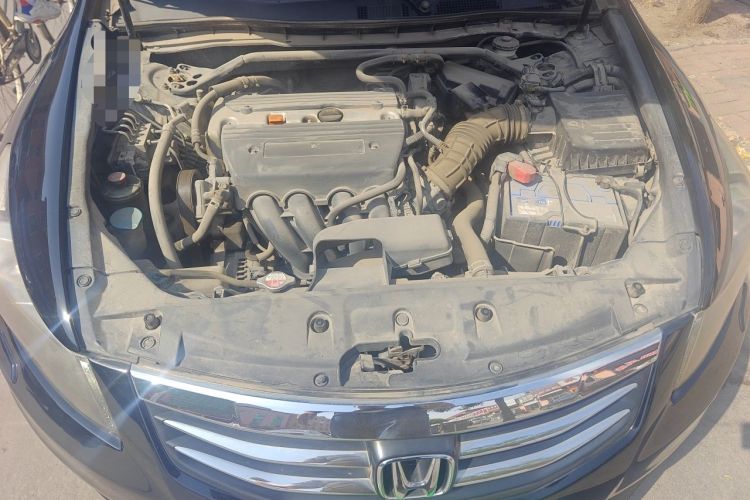 Used Honda Accord 2011 2.4L EX Engine Bay
