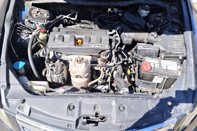 Used Honda Accord 2011 2.0L EX Engine Bay
