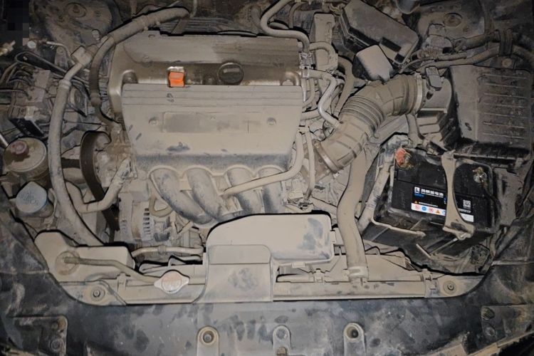 Used Honda Accord 2011 2.4L LX Engine Bay