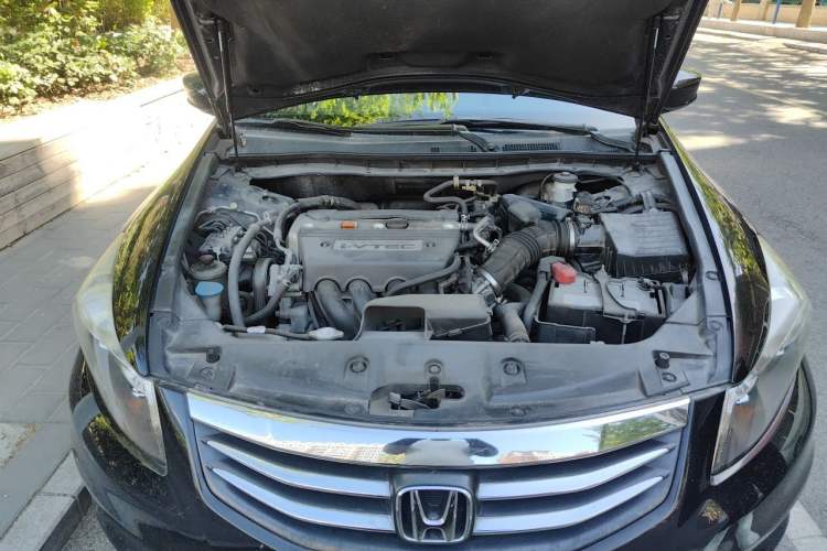 Used Honda Accord 2011 2.4L LX Engine Bay