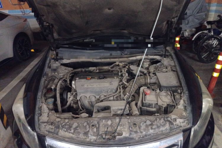 Used Honda Accord 2011 2.4L LX Engine Bay