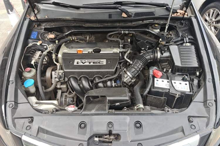 Used Honda Accord 2011 2.4L EX Engine Bay