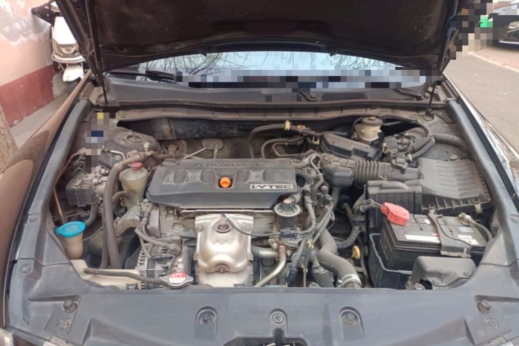 Used Honda Accord 2011 2.0L EX Engine Bay