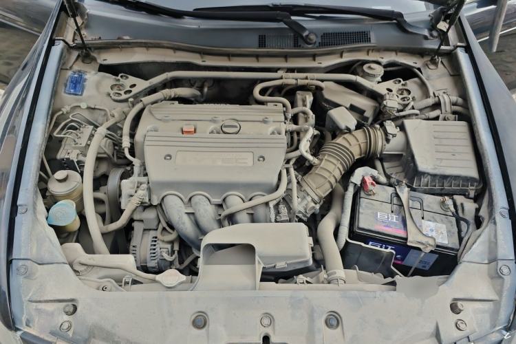Used Honda Accord 2011 2.4L LX Engine Bay