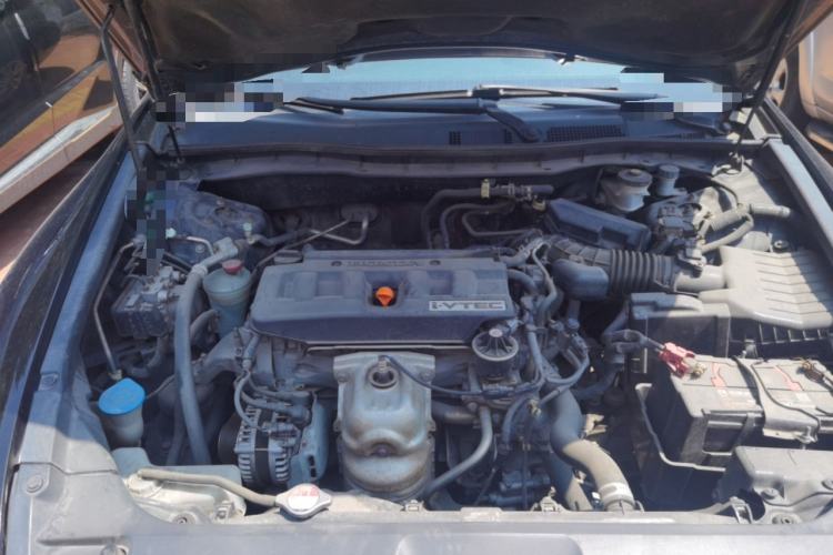 Used Honda Accord 2011 2.0L MT Engine Bay