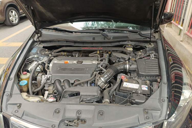 Used Honda Accord 2011 2.4L LX Engine Bay