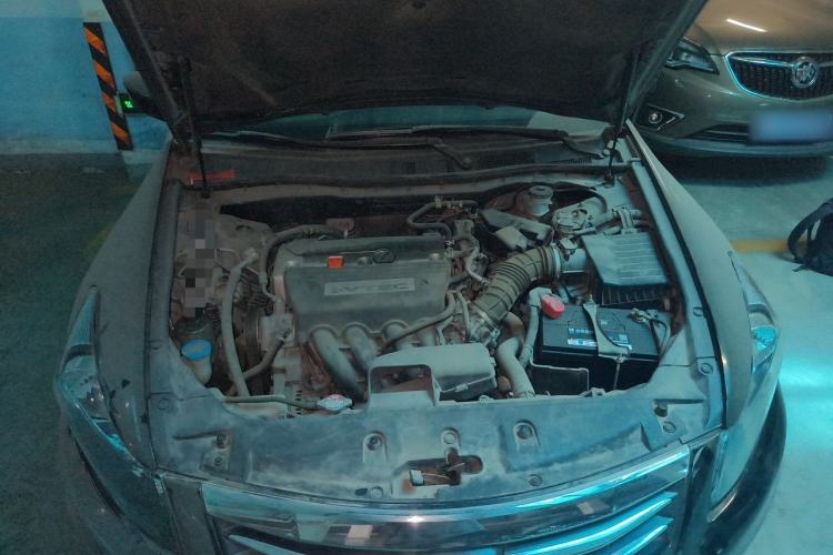 Used Honda Accord 2011 2.4L LX Engine Bay