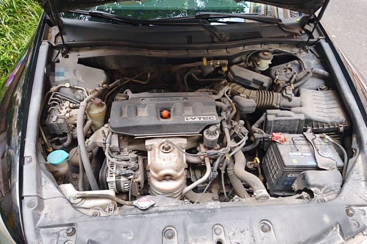 Used Honda Accord 2011 2.0L EX Engine Bay