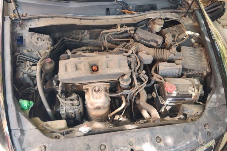 Used Honda Accord 2011 2.0L EX Engine Bay