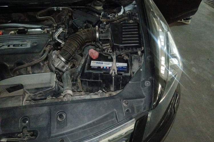 Used Honda Accord 2011 2.4L EX Engine Bay Left