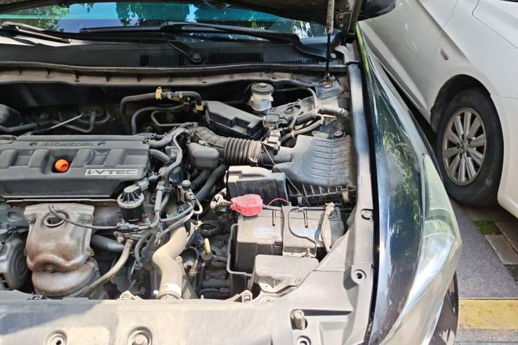 Used Honda Accord 2011 2.0L EX Engine Bay Left