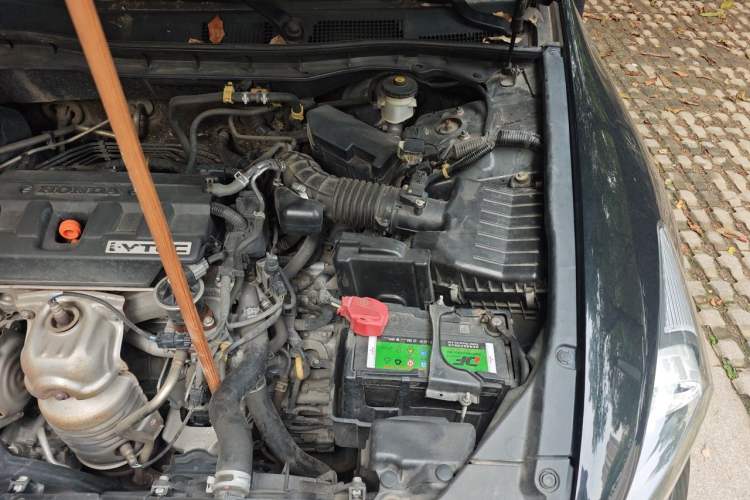Used Honda Accord 2011 2.0L EX Engine Bay Left