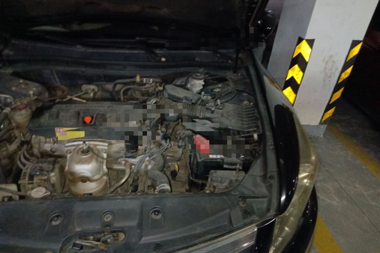 Used Honda Accord 2011 2.0L EX Engine Bay Left