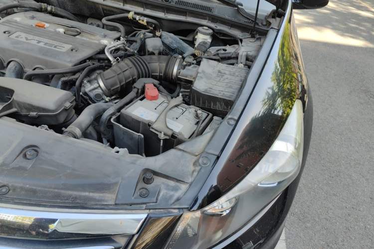 Used Honda Accord 2011 2.4L LX Engine Bay Left