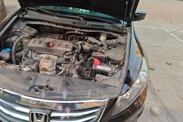 Used Honda Accord 2011 2.0L EX Engine Bay Left