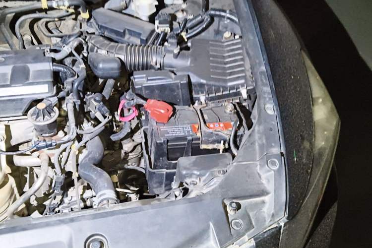 Used Honda Accord 2011 2.0L MT Engine Bay Left
