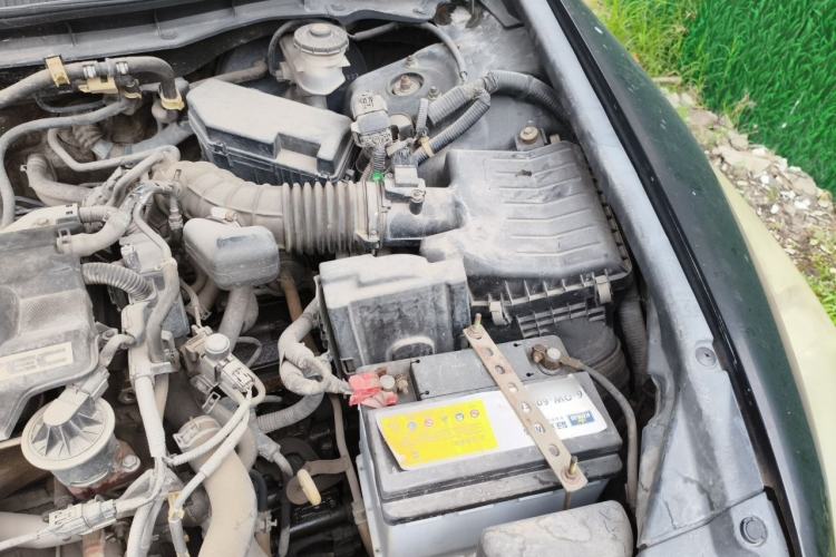 Used Honda Accord 2011 2.0L EX Engine Bay Left