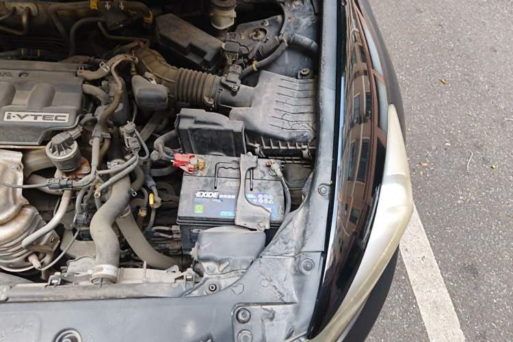 Used Honda Accord 2011 2.0L EX Engine Bay Left