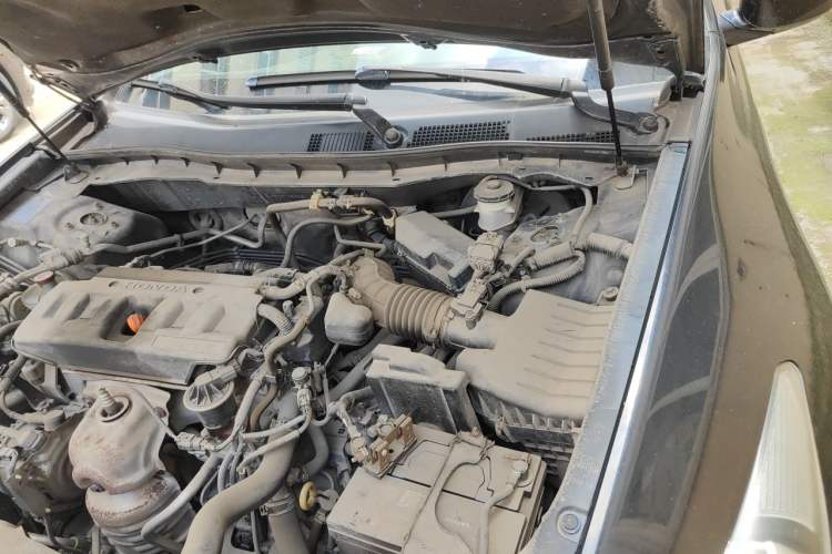 Used Honda Accord 2011 2.0L EX Engine Bay Left