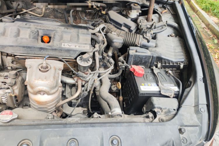 Used Honda Accord 2011 2.0L EX Engine Bay Left