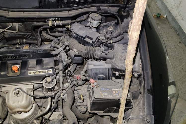 Used Honda Accord 2011 2.0L EX Engine Bay Left