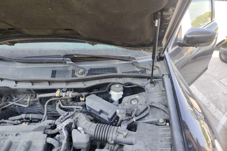 Used Honda Accord 2011 2.0L EX Engine Bay Left