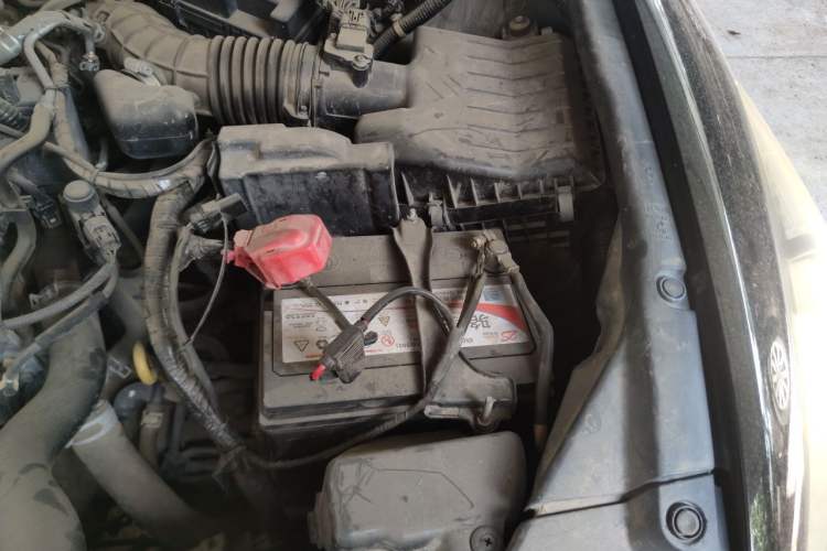 Used Honda Accord 2011 2.0L EX Engine Bay Left