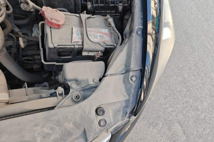 Used Honda Accord 2011 2.0L EX Engine Bay Left