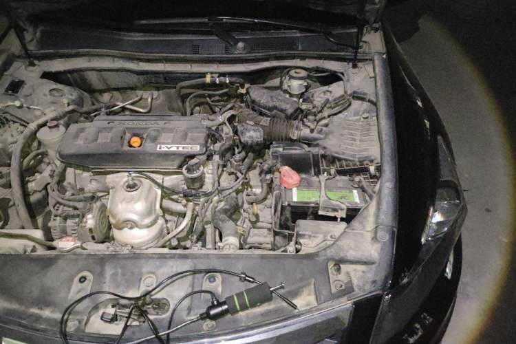 Used Honda Accord 2011 2.0L EX Engine Bay Left