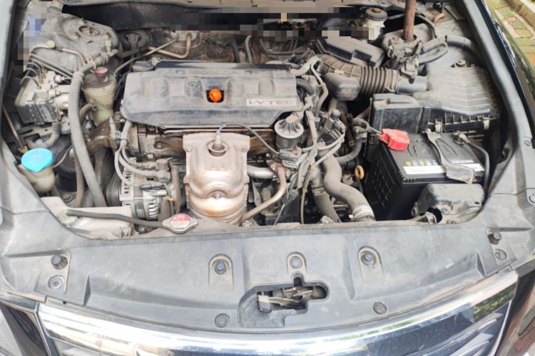 Used Honda Accord 2011 2.0L EX Engine Bay