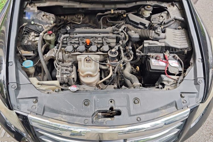 Used Honda Accord 2011 2.0L EX Engine Bay