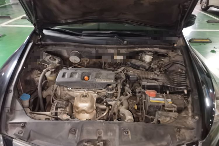 Used Honda Accord 2011 2.0L EX Engine Bay