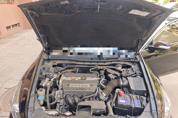 Used Honda Accord 2011 2.4L EX Engine Bay