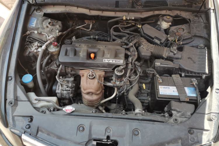 Used Honda Accord 2011 2.0L EX Engine Bay