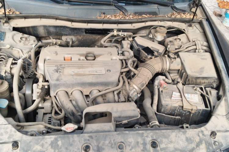 Used Honda Accord 2011 2.4L LX Engine Bay
