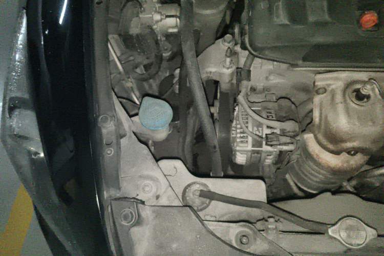 Used Honda Accord 2011 2.0L EX Engine Bay Right