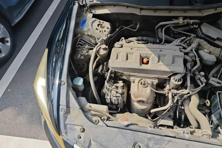 Used Honda Accord 2011 2.0L EX Engine Bay Right