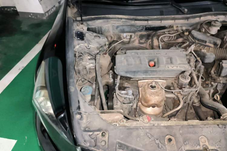 Used Honda Accord 2011 2.0L EX Engine Bay Right