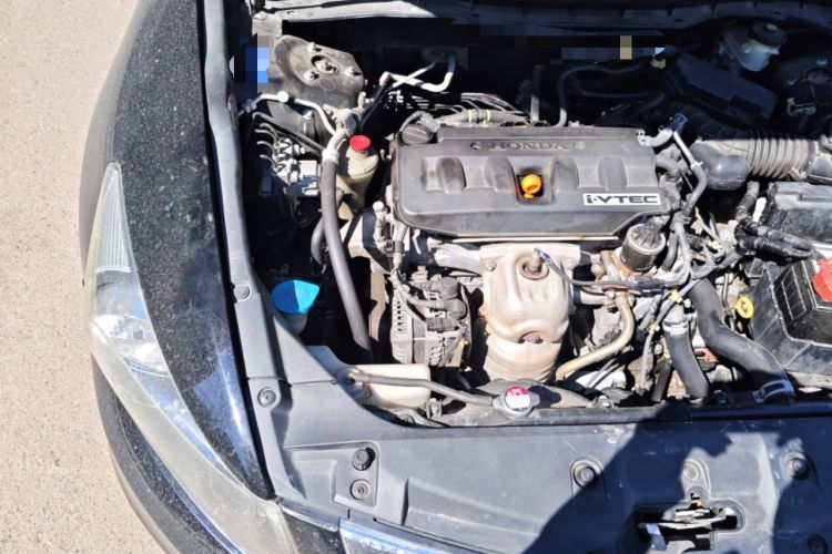 Used Honda Accord 2011 2.0L EX Engine Bay Right
