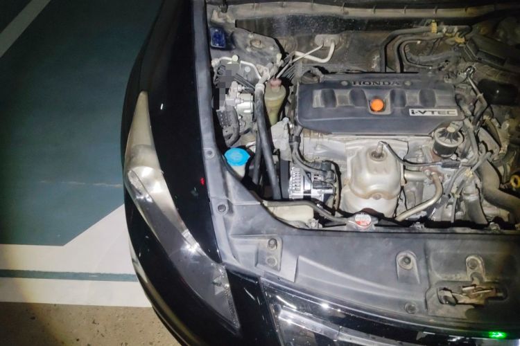 Used Honda Accord 2011 2.0L EX Engine Bay Right
