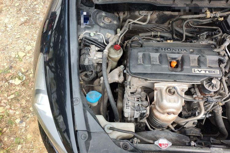 Used Honda Accord 2011 2.0L MT Engine Bay Right