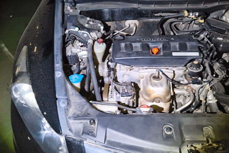 Used Honda Accord 2011 2.0L MT Engine Bay Right