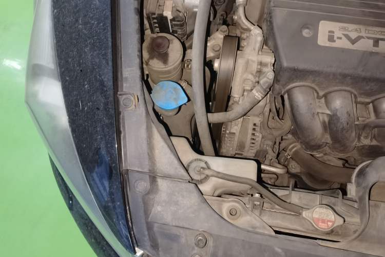 Used Honda Accord 2011 2.4L EXL Navi Engine Bay Right
