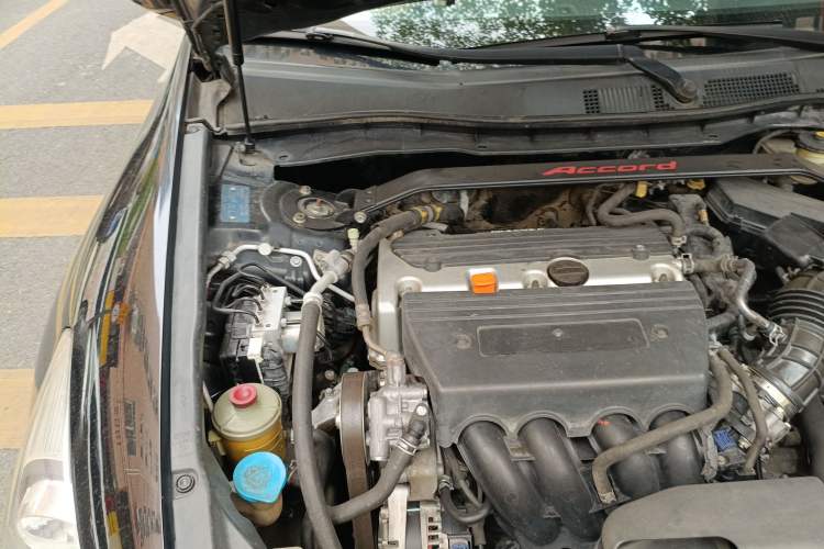 Used Honda Accord 2011 2.4L LX Engine Bay Right
