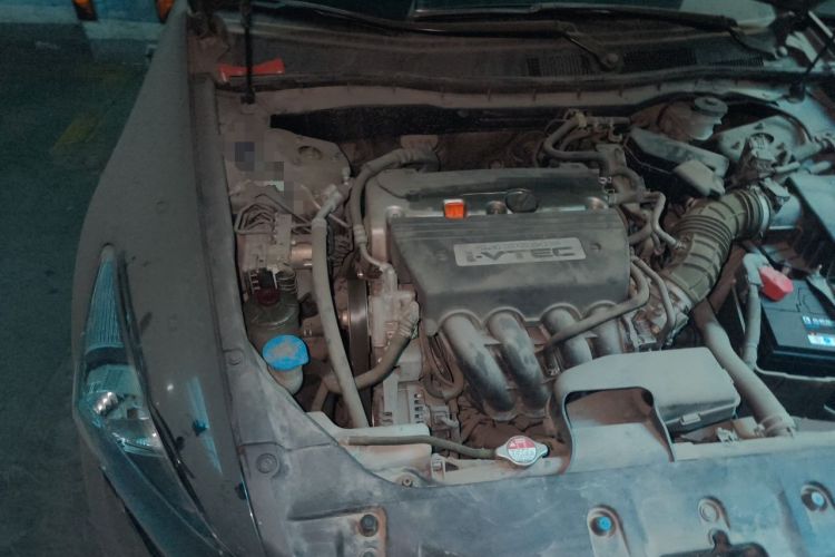 Used Honda Accord 2011 2.4L LX Engine Bay Right