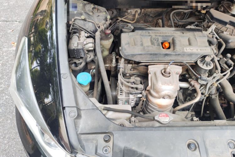 Used Honda Accord 2011 2.0L EX Engine Bay Right