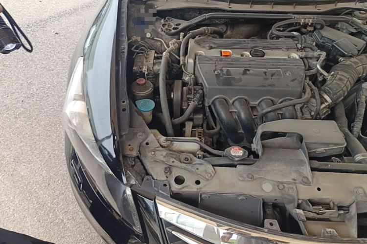 Used Honda Accord 2011 2.4L EX Engine Bay Right